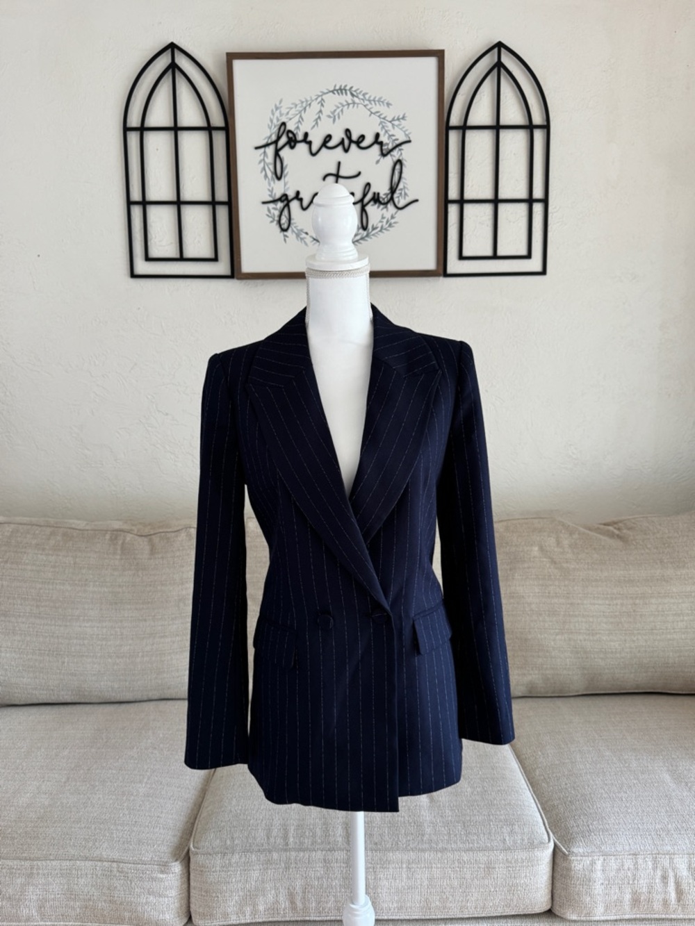 FAVORITE DAUGHTER The Suits You Blazer In Classic Navy Pinstripe Size S - Picture 6 of 15